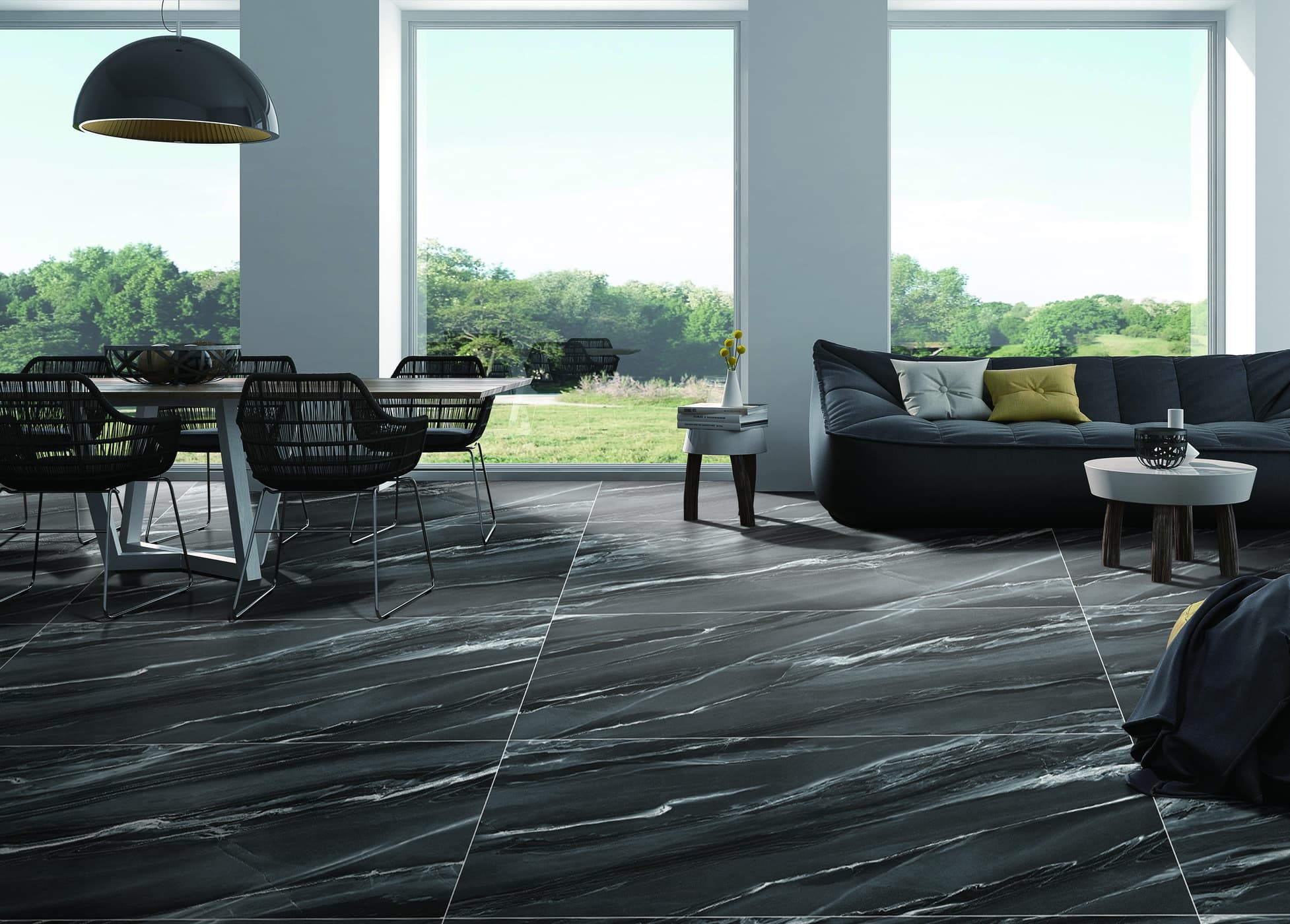 Black Balmain installed application